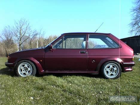 Ford Fiesta XR2i SOLGT billede 3