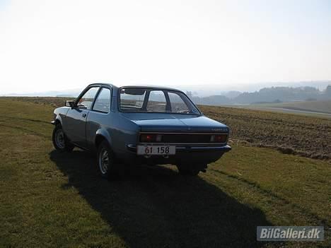 Opel Kadett C 1.2s - Solgt - Synes det er en af de bedre vinkler på sådan en gammel C´er ! billede 8