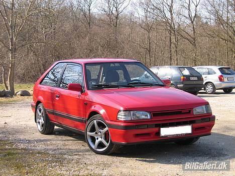 Mazda 323 GTX 2wd *Solgt* billede 1