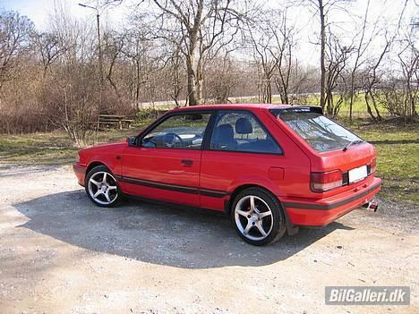 Mazda 323 GTX 2wd *Solgt* billede 4