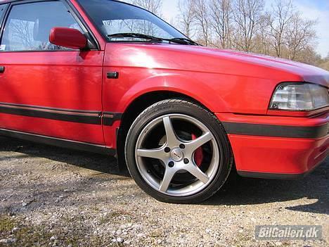 Mazda 323 GTX 2wd *Solgt* billede 6