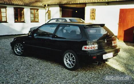 Honda civic 1,5i 16v SOLGT billede 4