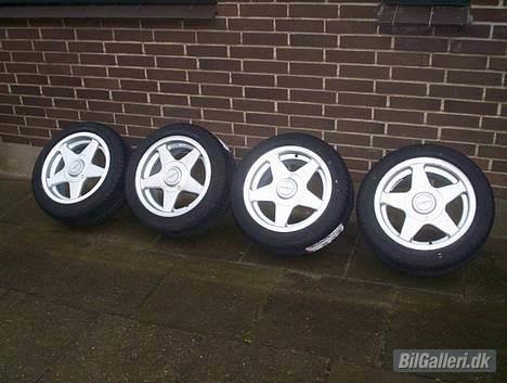 Opel Miss Ascona B - mine nye 15" AZEV A fælge.. og brigdstone dæk.. billede 6