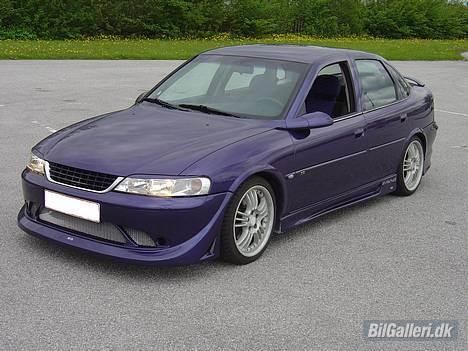 Opel Vectra b *SOLGT* billede 2