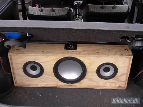 Mazda 323 bf  - Min hjemmelavet baskasse. billede 7