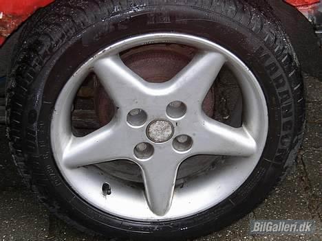 Mazda 323 bf  - min alu-fælge billede 9