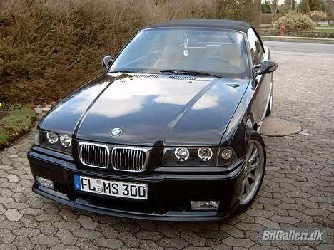 BMW 328i Cabrio  billede 2