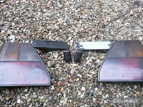 VW golf ( SOLGT ) - komp sorte lygter kommer nok også på billede 5