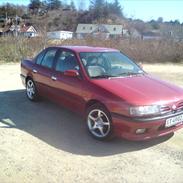 Nissan primera LX-plus.. SOLGT