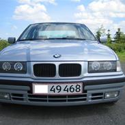 BMW 325i
