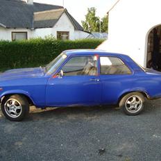 Opel Ascona a xxxsolgtxxx
