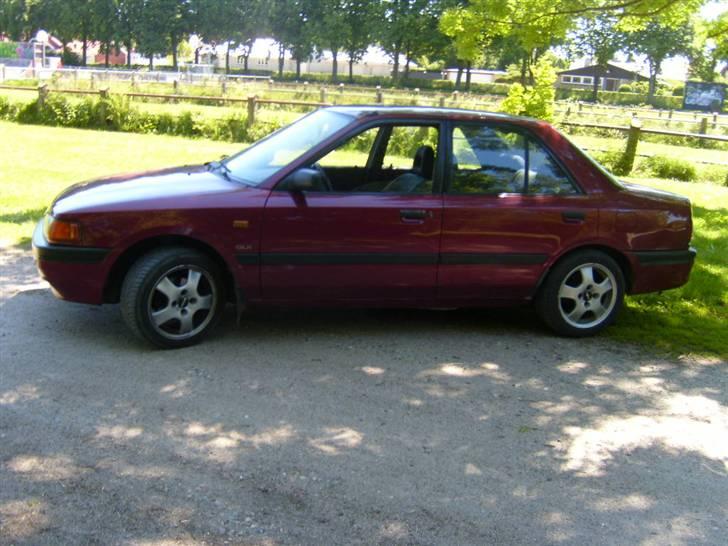 Mazda 323 BG billede 2