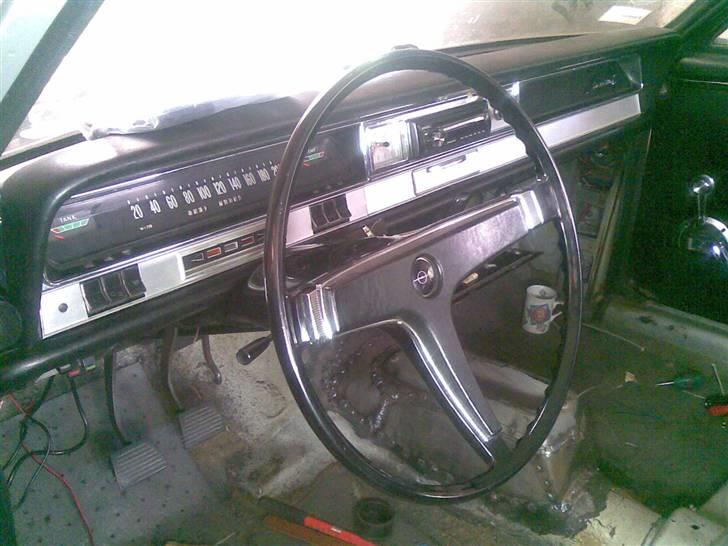 Opel Admiral - her ser du instrumenteringen efter jeg har samlet den med pæne stumper billede 3