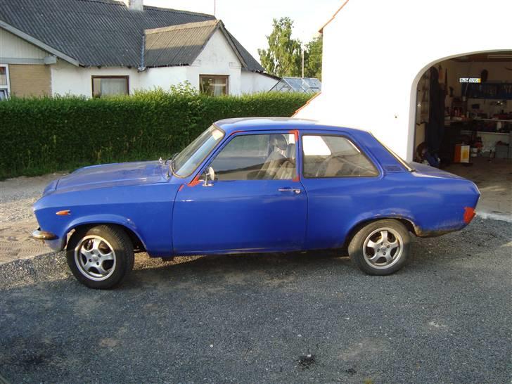 Opel Ascona a xxxsolgtxxx billede 2