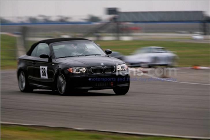 BMW 135i Cabriolet - Vandmærket skyldes at billedet er taget af en professionel fotograf, og jeg har ikke adgang til originalen billede 4