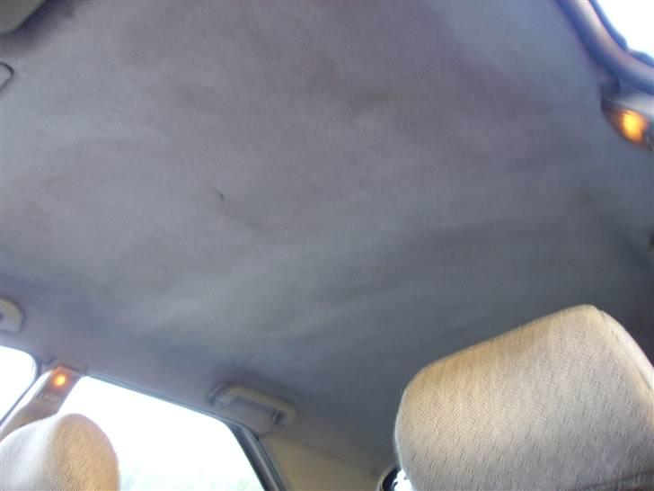 Citroën Xantia 1.8i (Skrottet) - Loftet er virkelig ramt af negotin - føj ...  billede 5