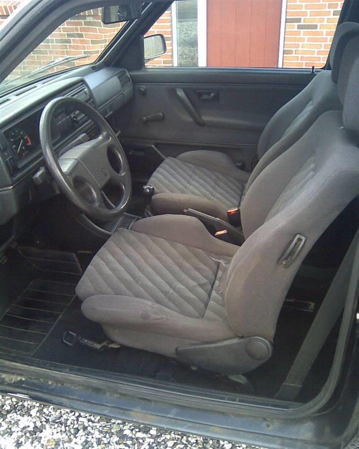 VW Golf 2 1.8     SOLGT billede 7