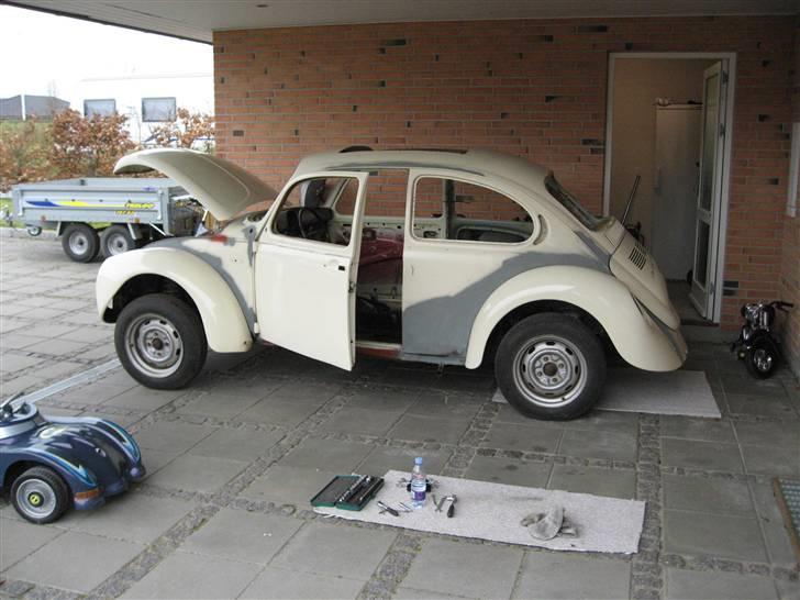 VW 1303 - klargøring inden turen til maleren billede 8