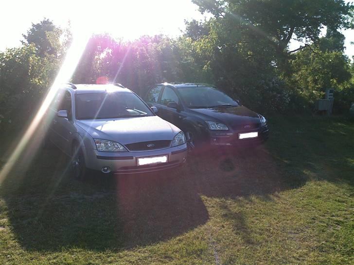 Ford Mondeo Trend - holder ved siden af den gamles Ford Focus billede 14