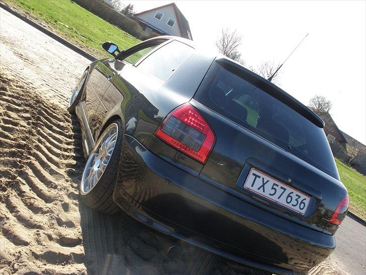 Audi A3 1,8T - Solgt - Den fik lige en hurtig gang poleringen inden billederne :) billede 12