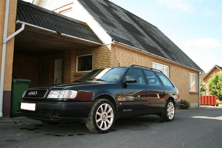 Audi 100 2.5 TDI Avant SOLGT billede 1