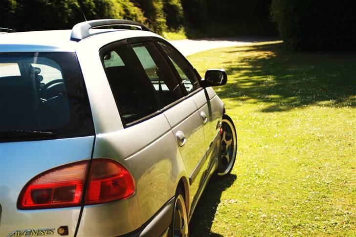 Toyota avensis st,car sol model billede 3