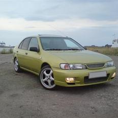 Nissan Almera SR