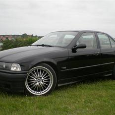 BMW e36 320i *Solgt*