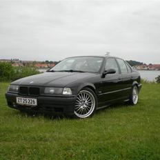 BMW e36 320i *Solgt*