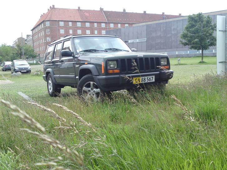 Jeep cherokee sport SOLGT billede 1