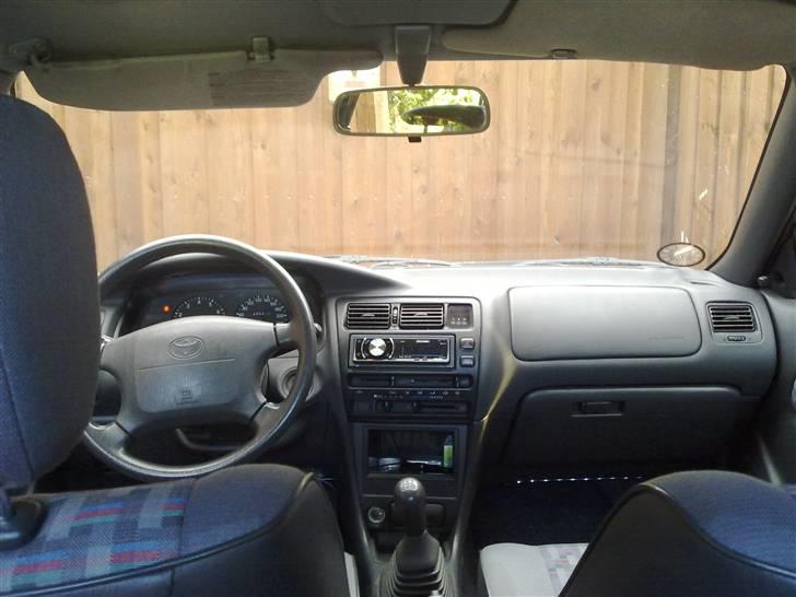 Toyota Corolla 1,6 XLI Solgt billede 15