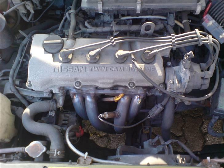 Nissan Almera SR billede 14