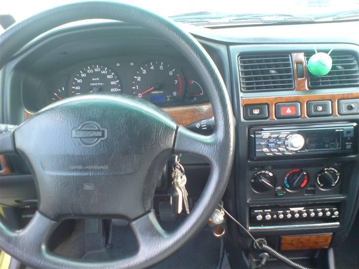 Nissan Almera SR - Bemærk min Clarion Equalizer (7 Bånd) billede 17