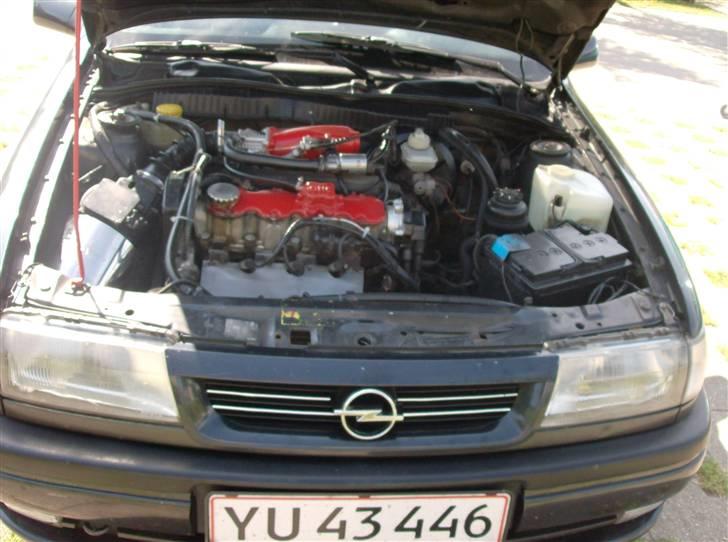 Opel Vectra A 2.0 8 v billede 8