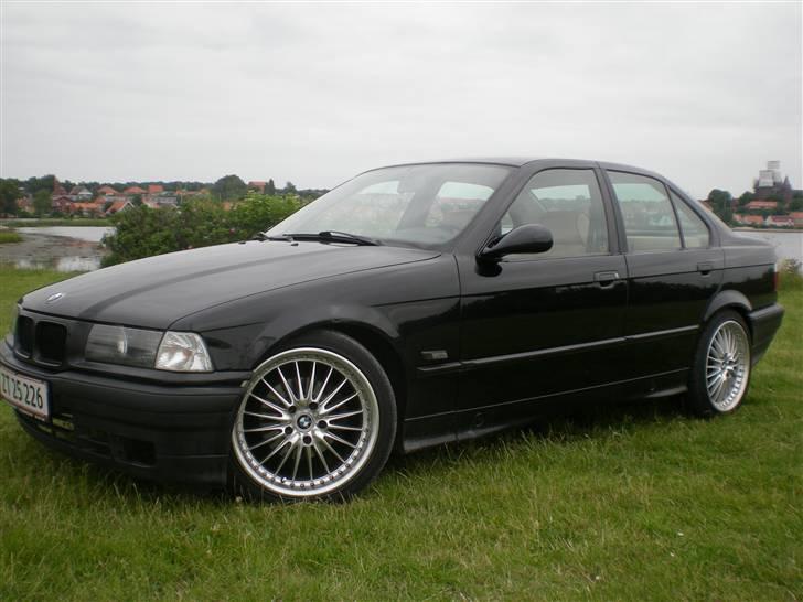BMW e36 320i *Solgt* billede 1