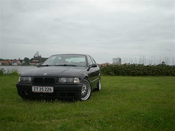 BMW e36 320i *Solgt* billede 2