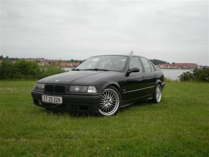 BMW e36 320i *Solgt* billede 3