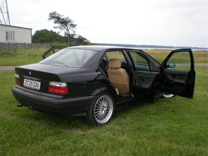 BMW e36 320i *Solgt* billede 9
