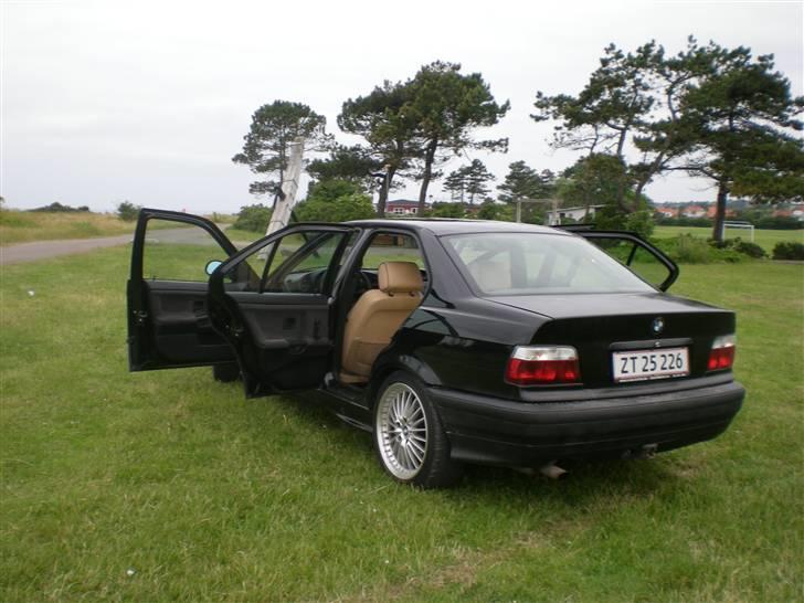 BMW e36 320i *Solgt* billede 10