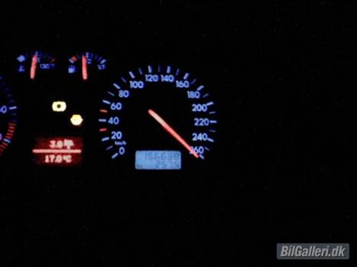 VW passat limosine - på begrænseren i 5 gear billede 3
