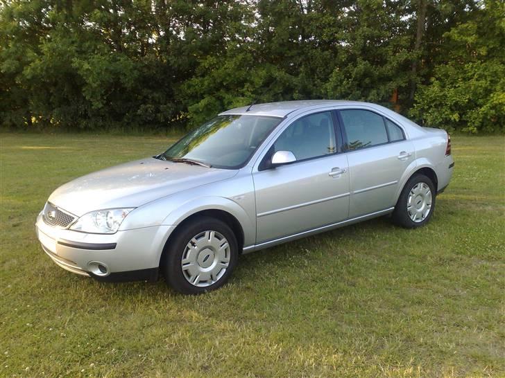 Ford Mondeo 1,8 Trend billede 1