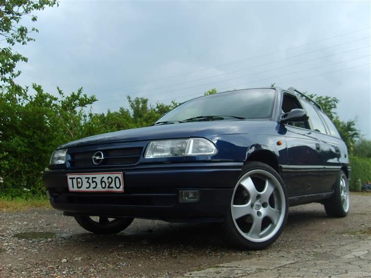 Opel Astra F stc 1,6i *Solgt* billede 1