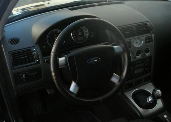 Ford Mondeo 2,0 Trend  *Solgt* billede 7