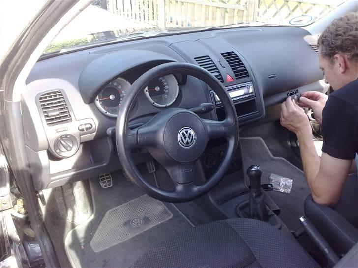 VW polo 1.4 - hanskerummet er desværre gået i stykker... billede 10