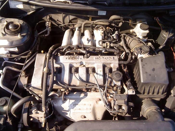 Mazda 626 2.0 16V TILSALG billede 8