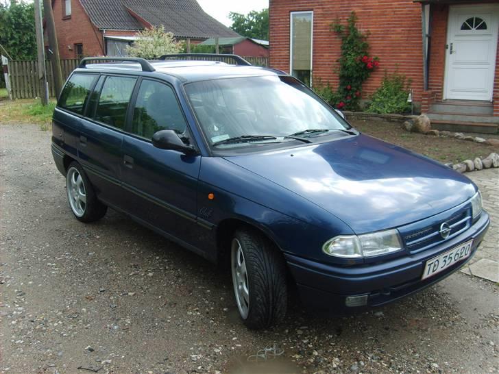 Opel Astra F stc 1,6i *Solgt* billede 4