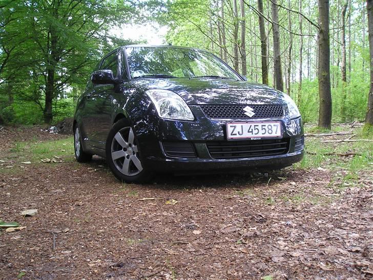 Suzuki Swift 1.3 GL-S TOTALSKADET billede 17