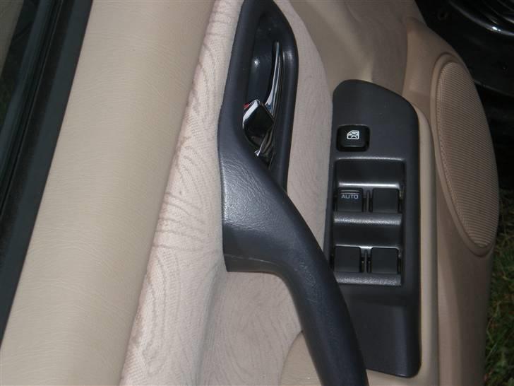 Nissan Primera 144 billede 12