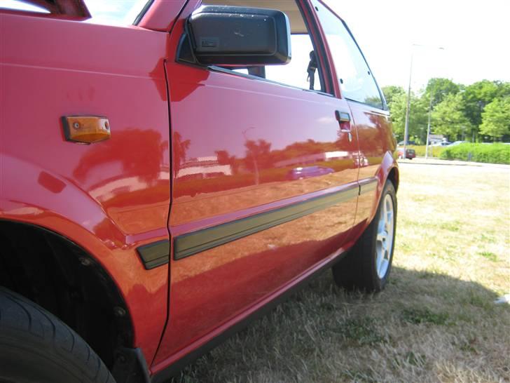 Toyota Starlet 1,0 EP70 *SOLGT* billede 4