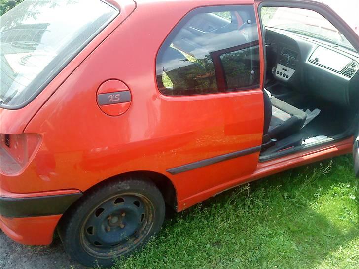 Peugeot 306 xs 1,6 solgt billede 4
